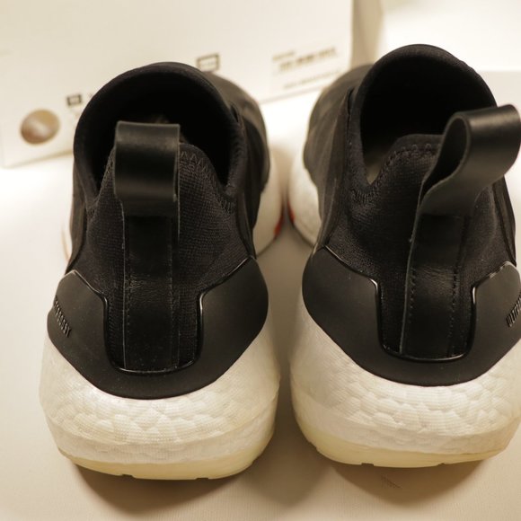 Y-3 Ultraboost Yohji Yamamato - Picture 6 of 12